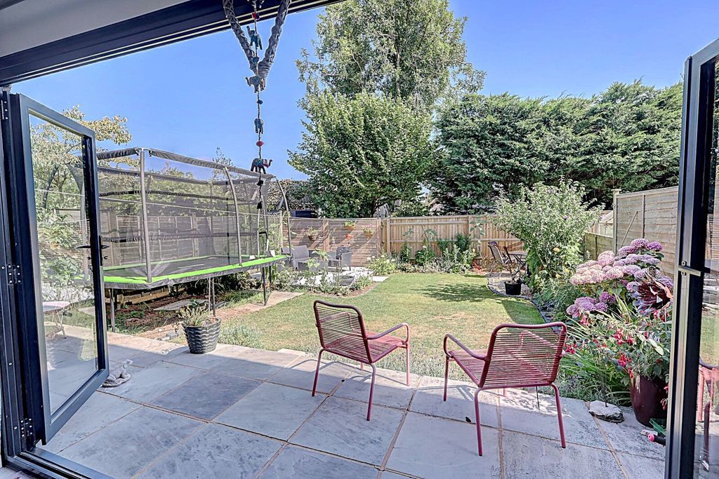 Property photo 2 of 14 Picture No. 06