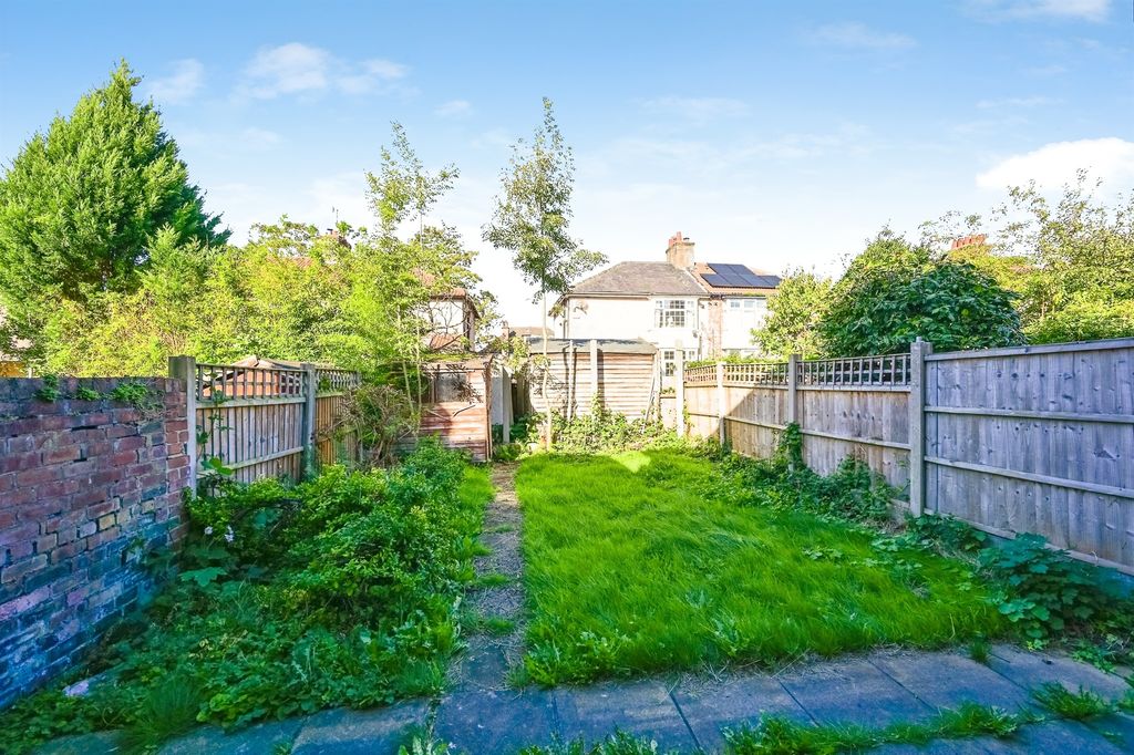 Property photo 2 of 11