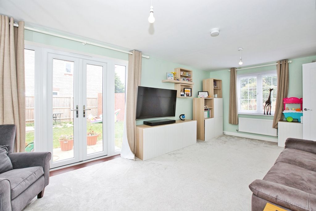 Property photo 3 of 24 Photo