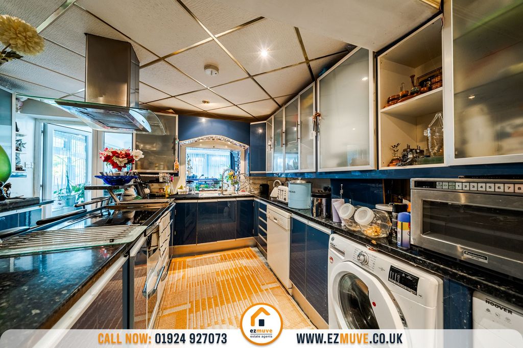 Property photo 3 of 32