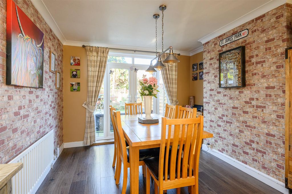 Property photo 2 of 19 Dining Room/ Open Plan