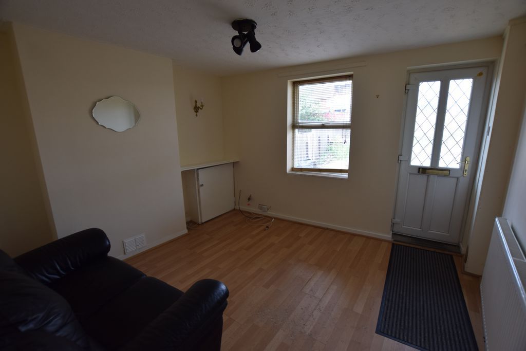 Property photo 3 of 10 Lounge