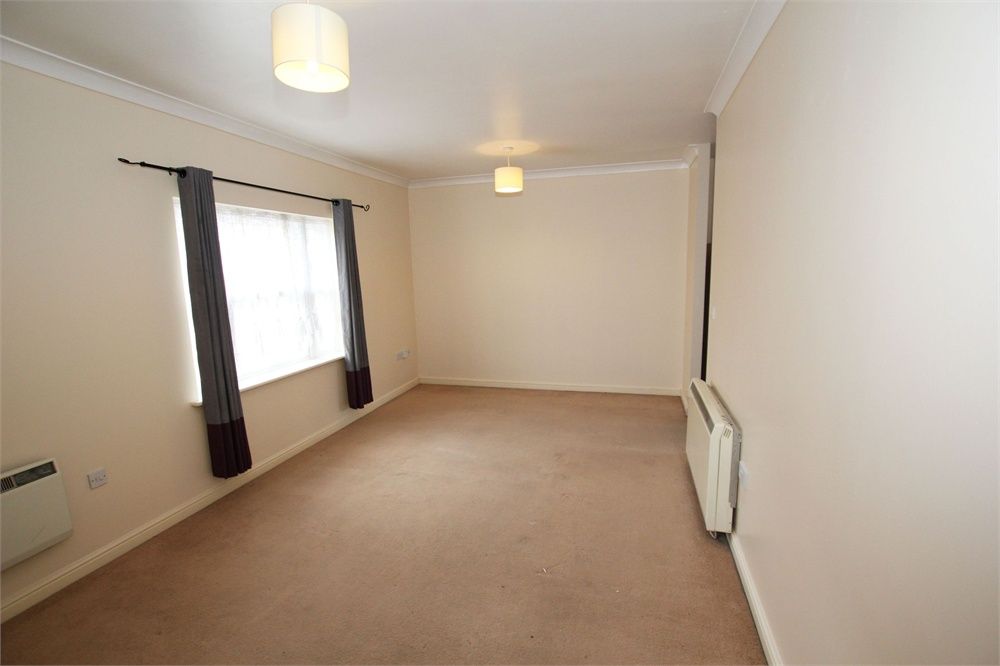 Property photo 2 of 6