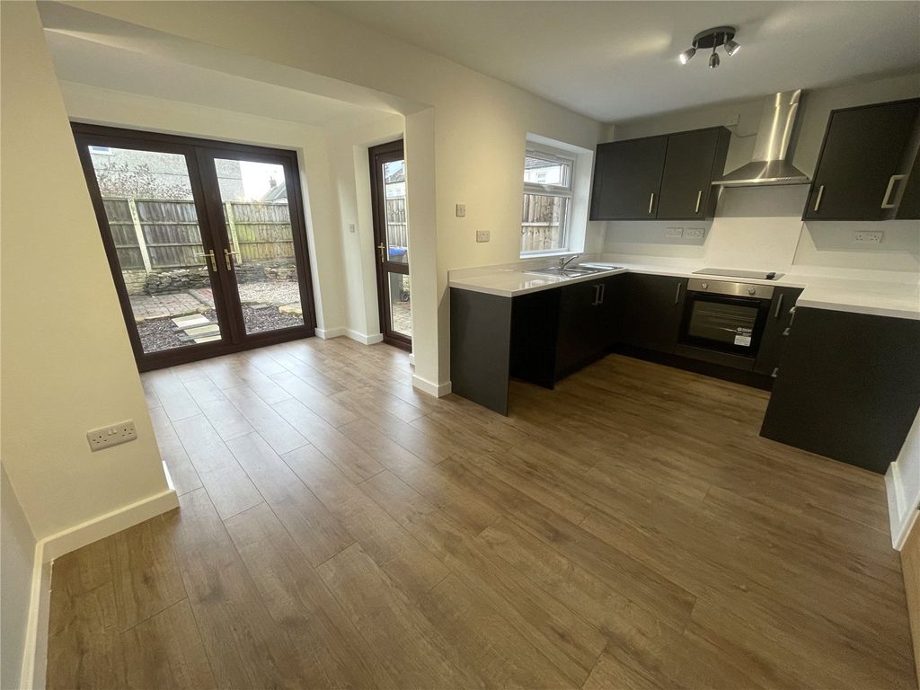 Property photo 2 of 14 Picture No. 20