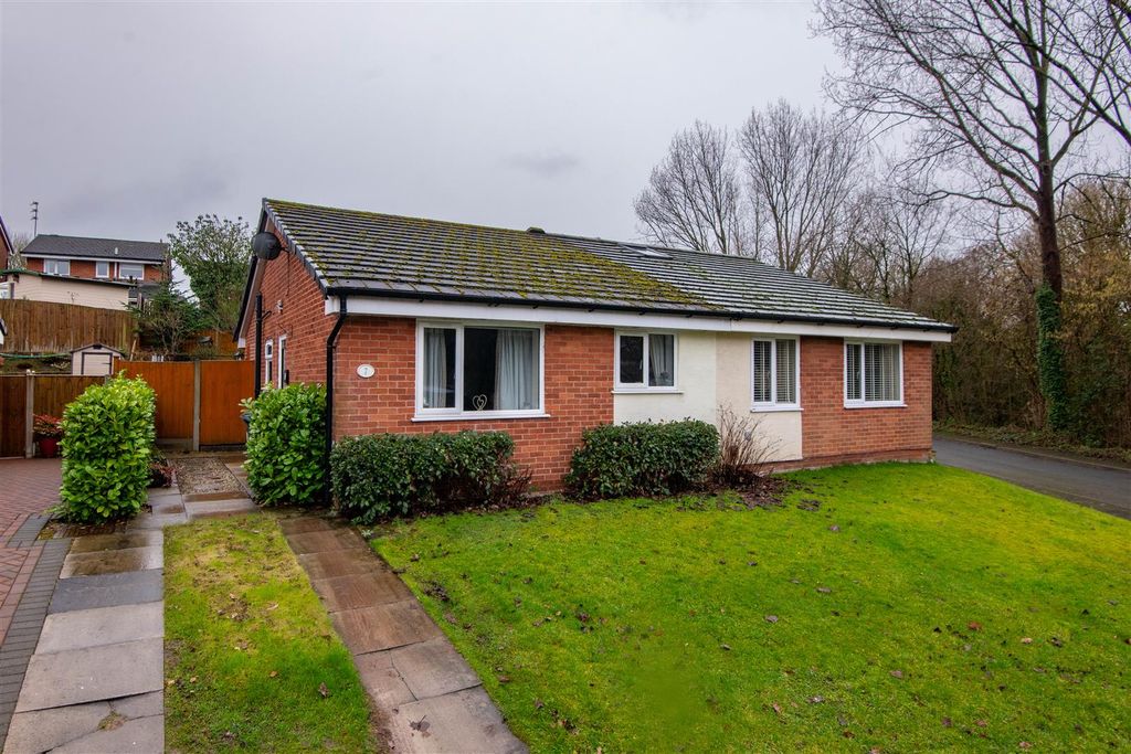 Property photo 1 of 16 Front External