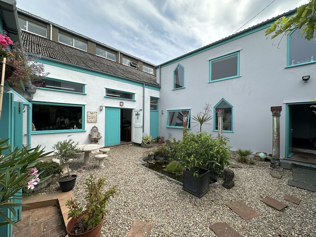 Property photo 3 of 18