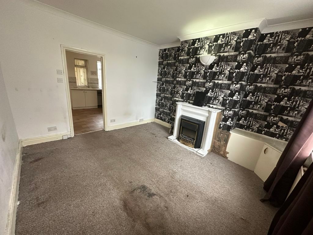 Property photo 3 of 11 Photo 3