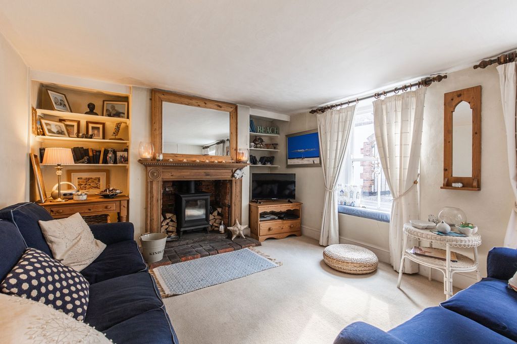 Property photo 3 of 19