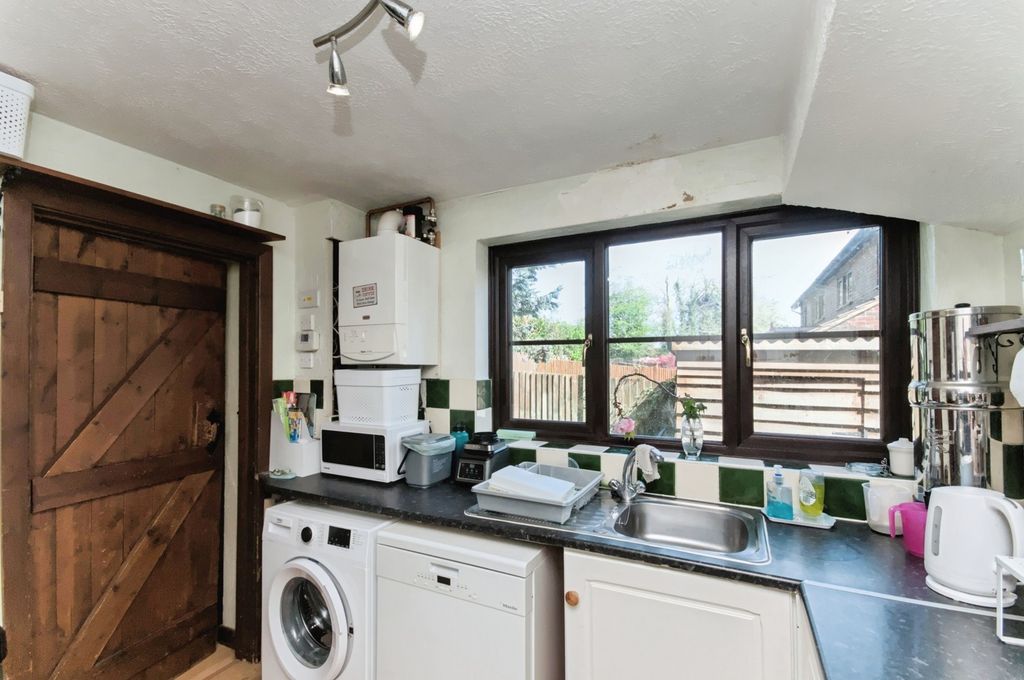 Property photo 2 of 26 Pbox-Img.Jpg