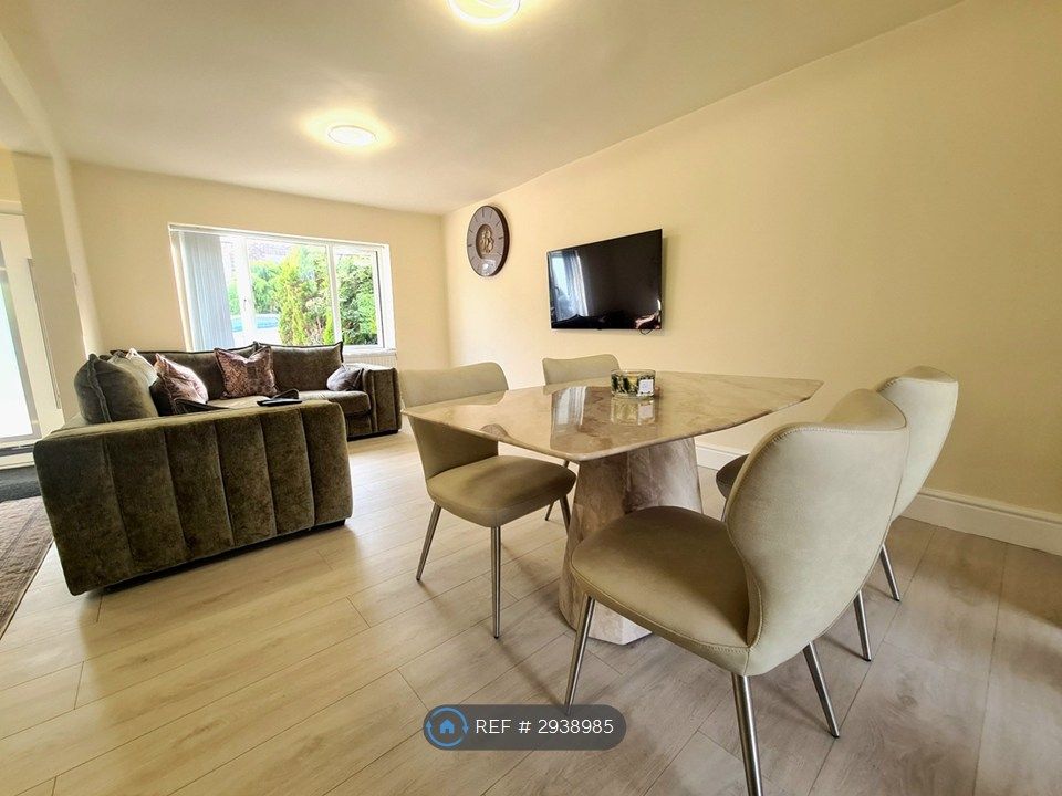 Property photo 3 of 30