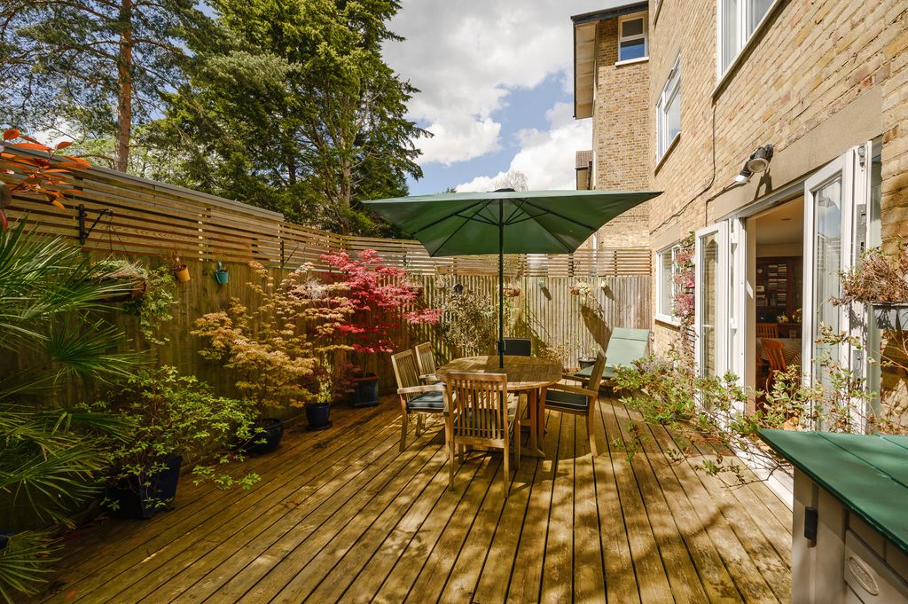 Property photo 1 of 12 Picture No. 11