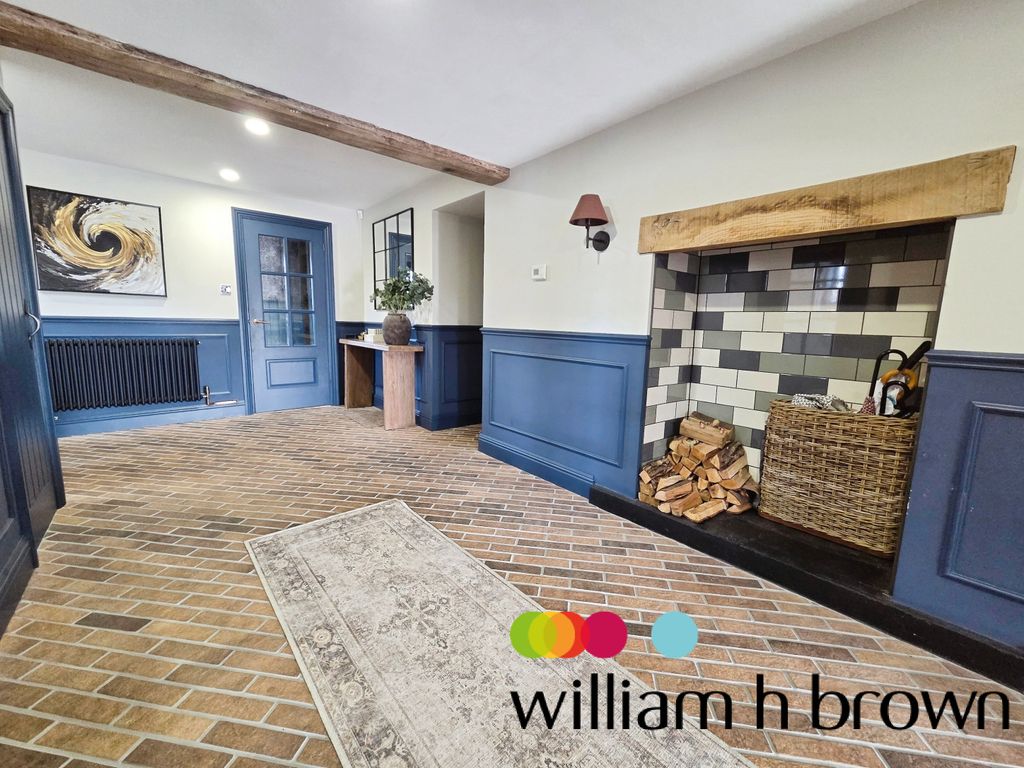 Property photo 3 of 34 Bedroom 1