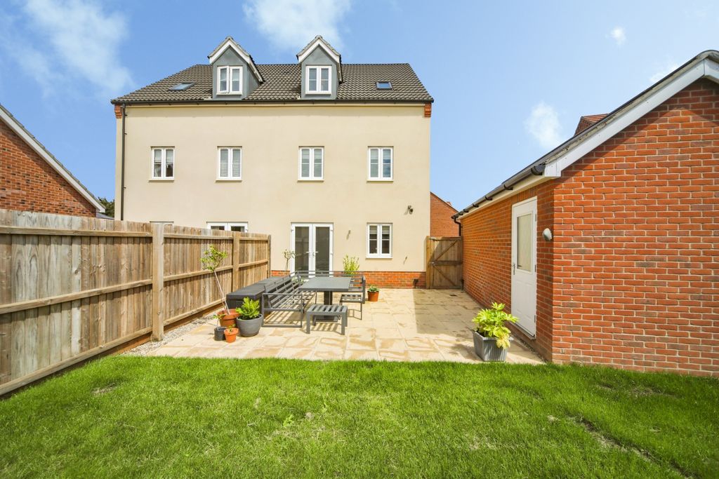Property photo 2 of 11 9T5A4194