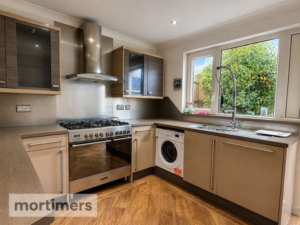 Property photo 2 of 12 Kitchen