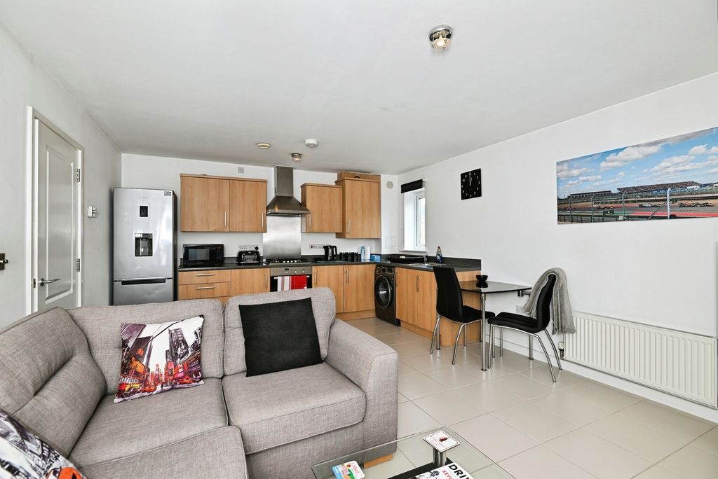 Property photo 3 of 12 Pbox-Img.Jpg