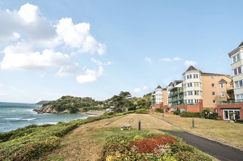 Property photo 2 of 13 Garden