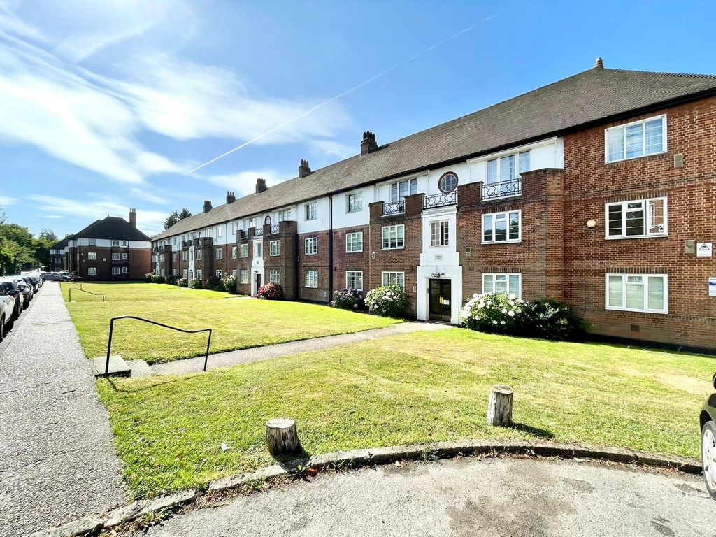 Property photo 2 of 29