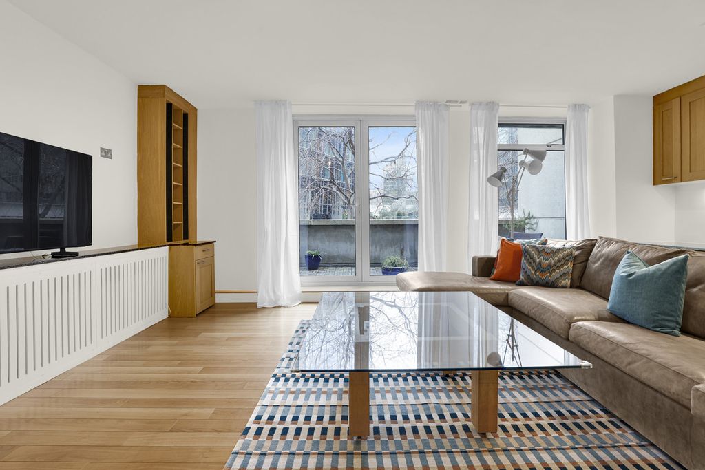 Property photo 3 of 26