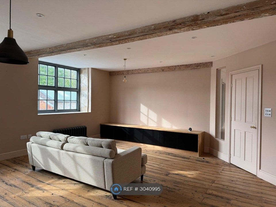 Property photo 2 of 14 Living Room