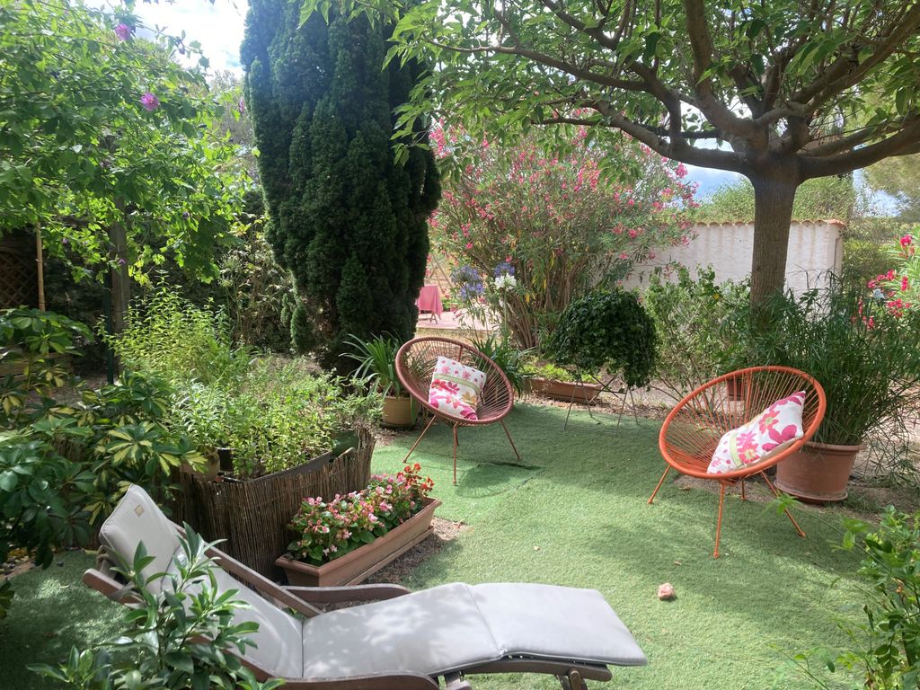 Property photo 3 of 44