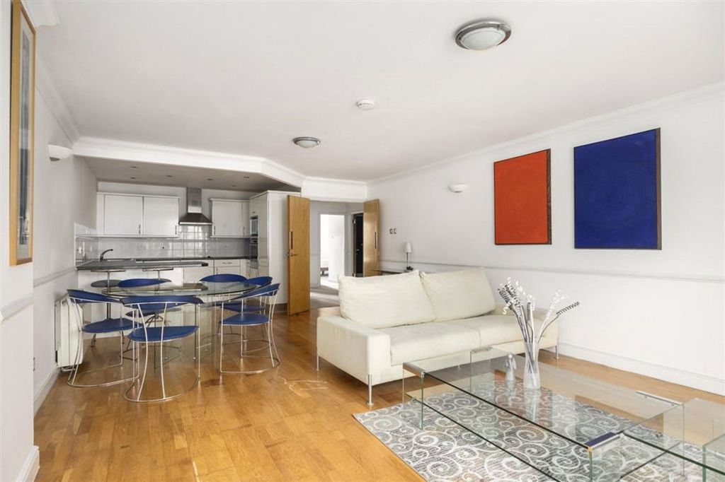 Property photo 2 of 7