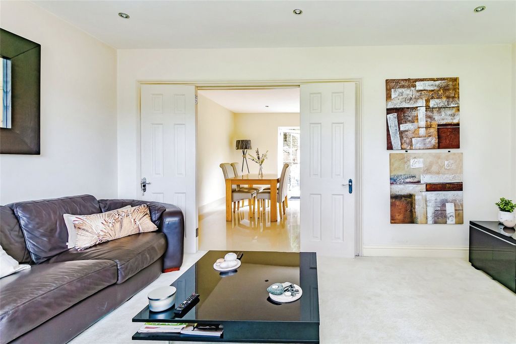 Property photo 2 of 19 Picture No. 02