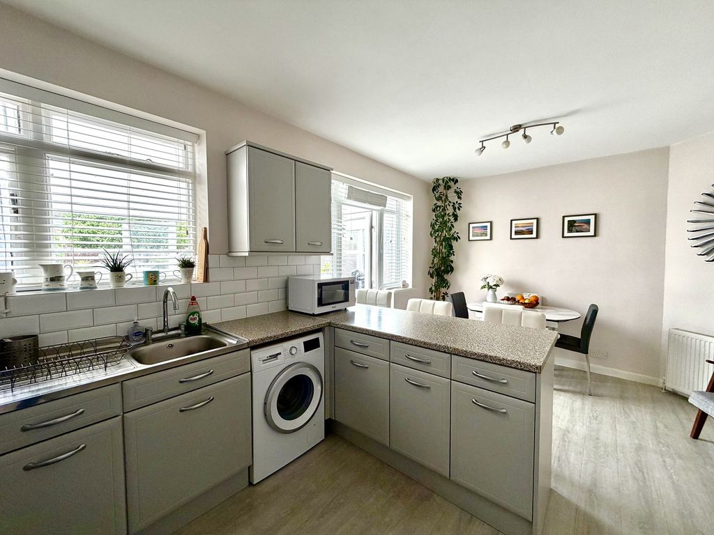 Property photo 3 of 17 Not Specified