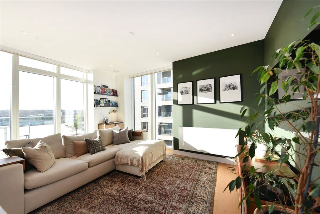 Property photo 1 of 16 Reception Room
