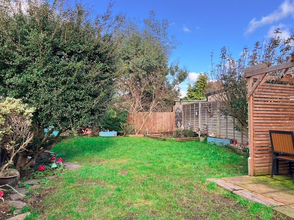 Property photo 3 of 25