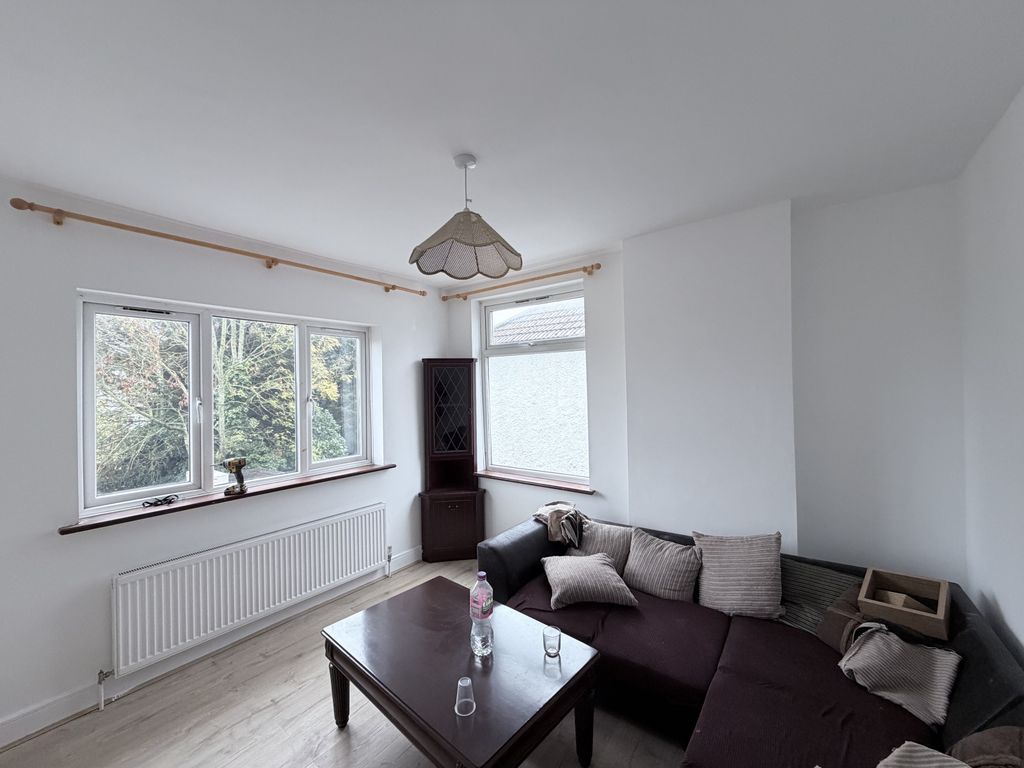 Property photo 3 of 11 Gallery