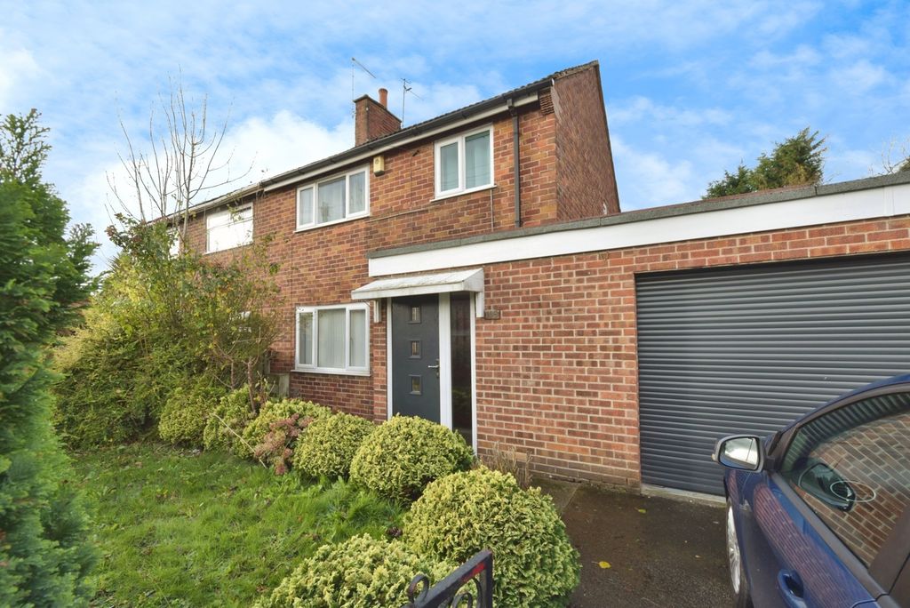 Property photo 2 of 17 Photo