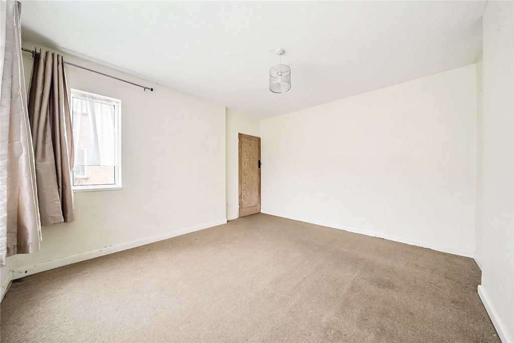 Property photo 2 of 20 Picture No. 06