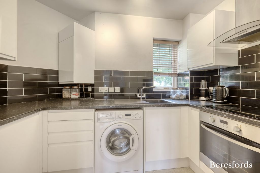 Property photo 2 of 15 Picture No. 06
