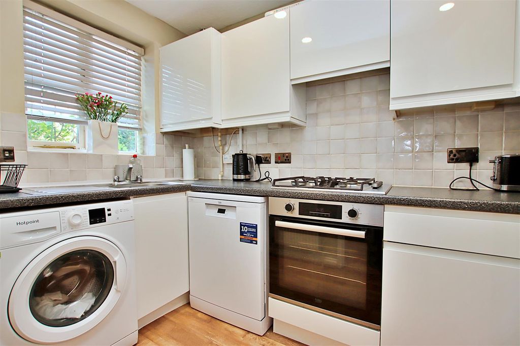 Property photo 2 of 11 Img_8090.Jpg