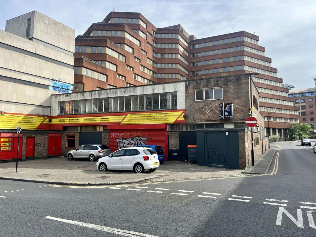 Property photo 1 of 13 3Fitzwilliamgatesheffield.Jpg