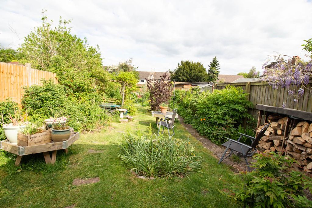 Property photo 2 of 19