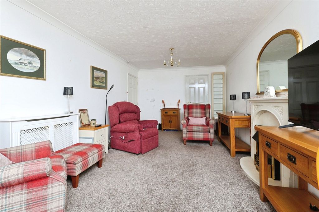 Property photo 3 of 12 Living Room