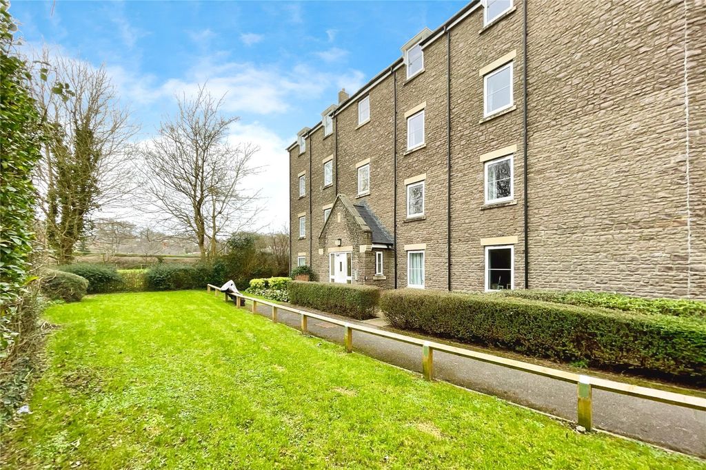 Property photo 2 of 16 Picture No. 59