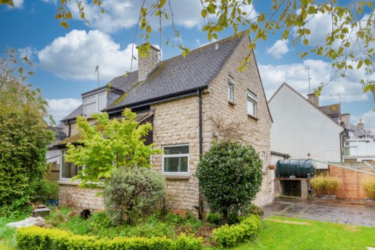 Property photo 1 of 10 Fp132592_91028__0...