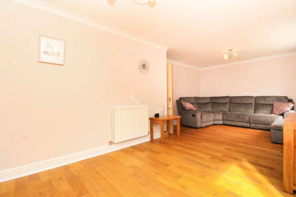 Property photo 3 of 22 Living Room