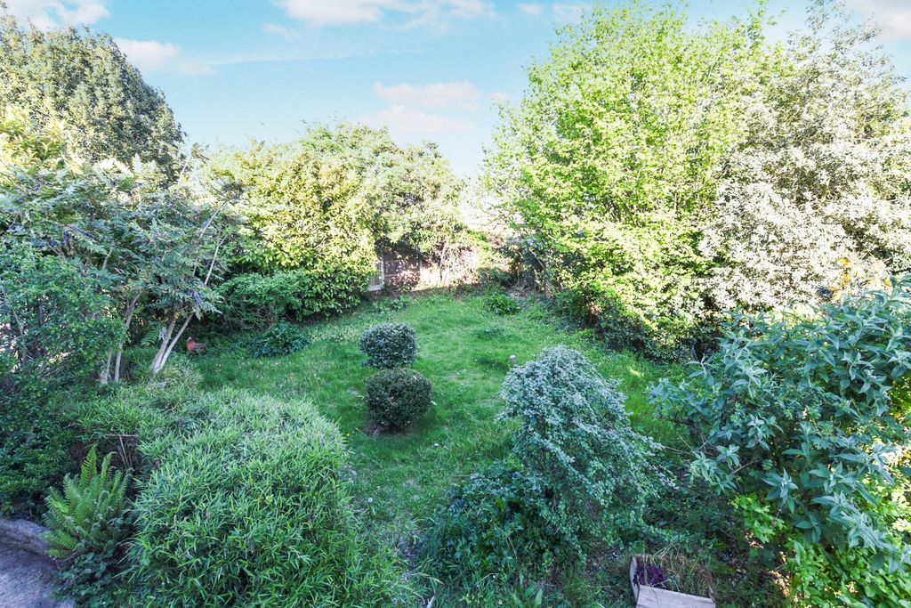 Property photo 2 of 20 31W_5035