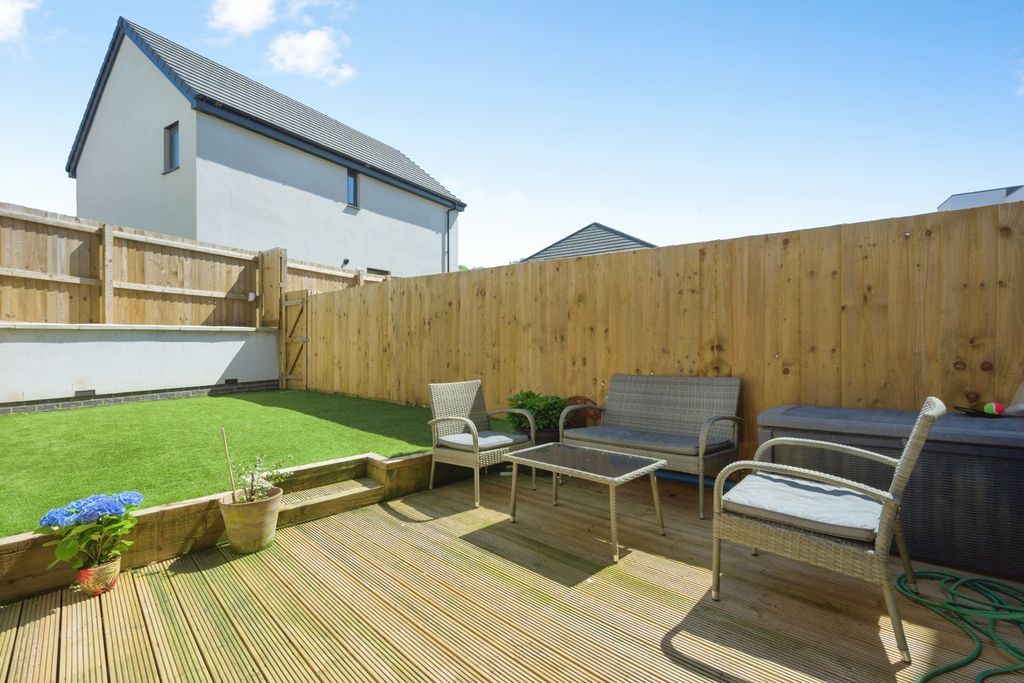 Property photo 3 of 19 Pbox-Img.Jpg