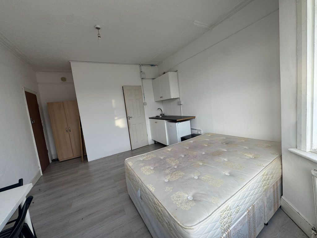 Property photo 3 of 4