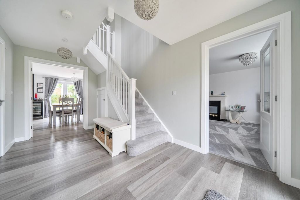 Property photo 2 of 19 1470147-9-6A19B072A13Dd.Jpg