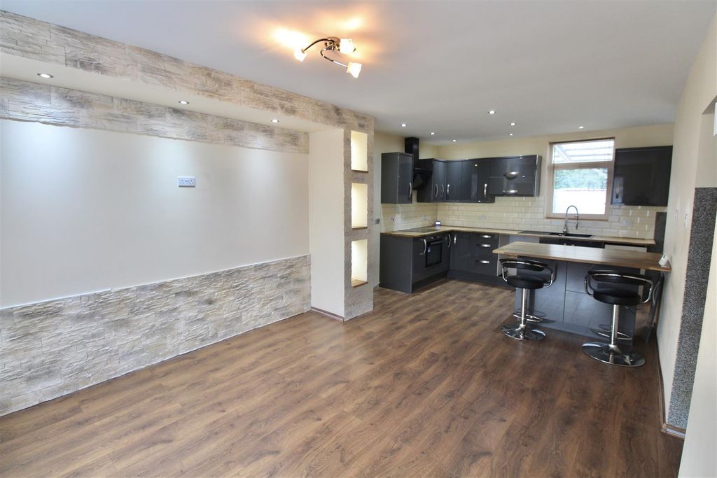 Property photo 3 of 11 Img_2370.Jpg