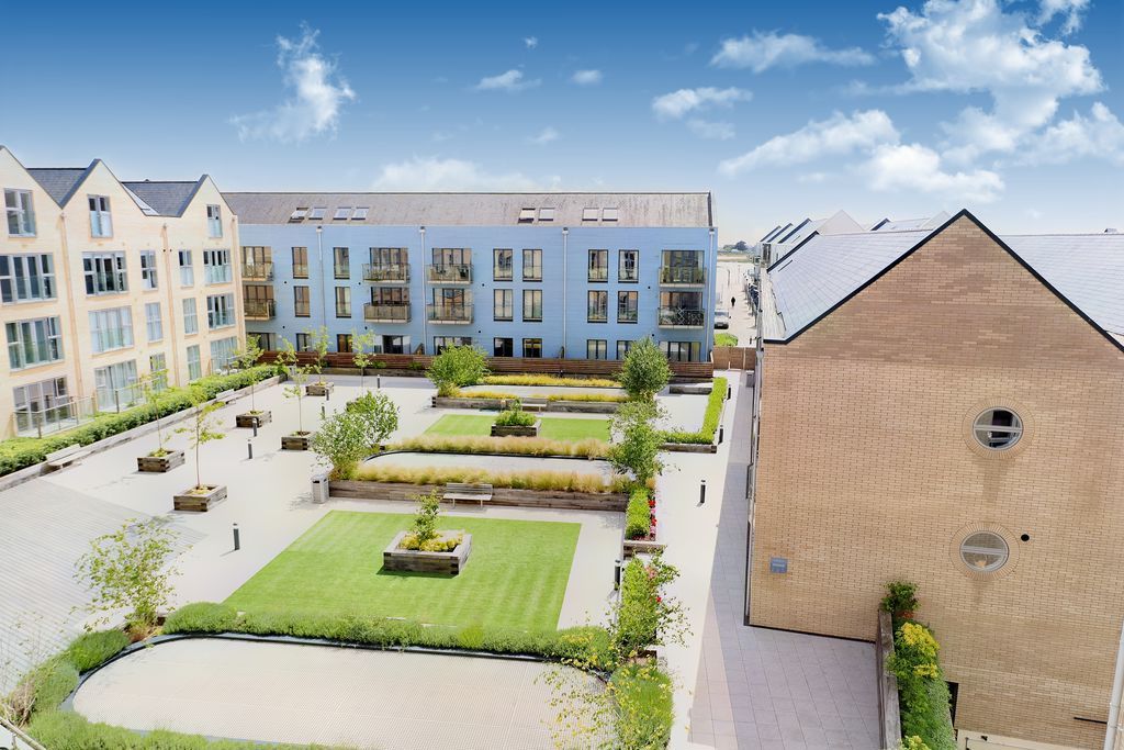 Property photo 1 of 33 The Shipyard