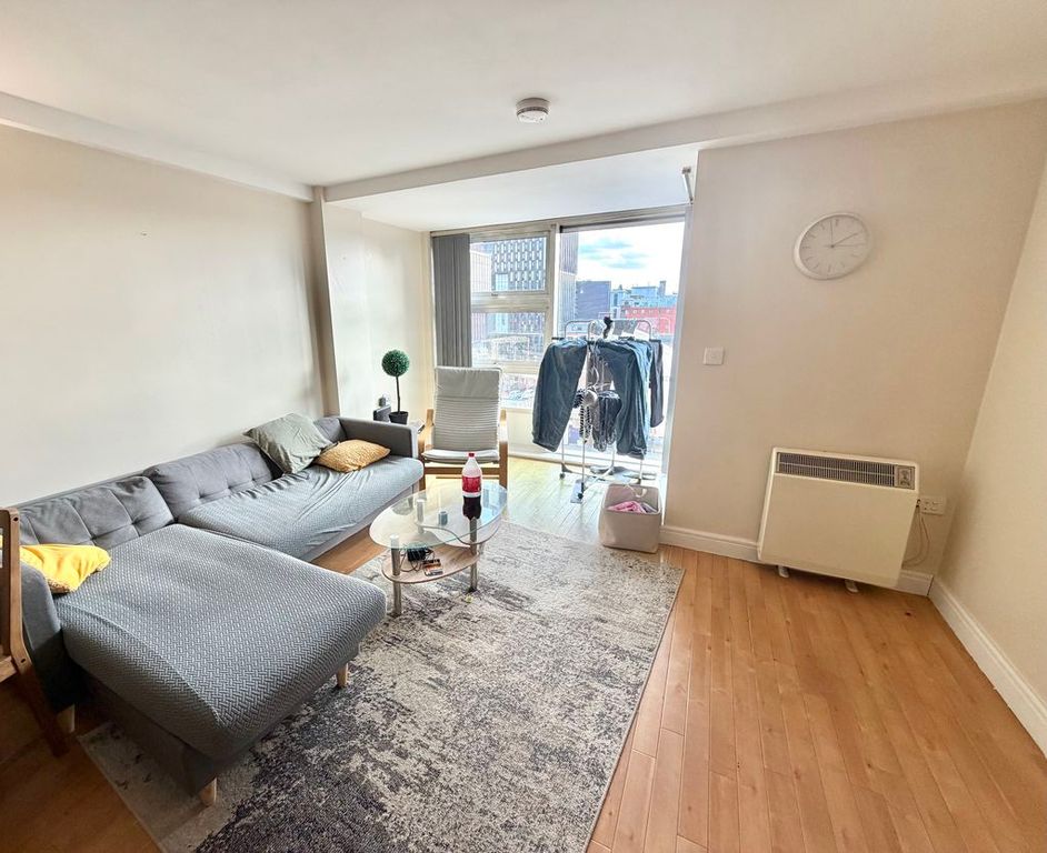 Property photo 3 of 10 Photo 10