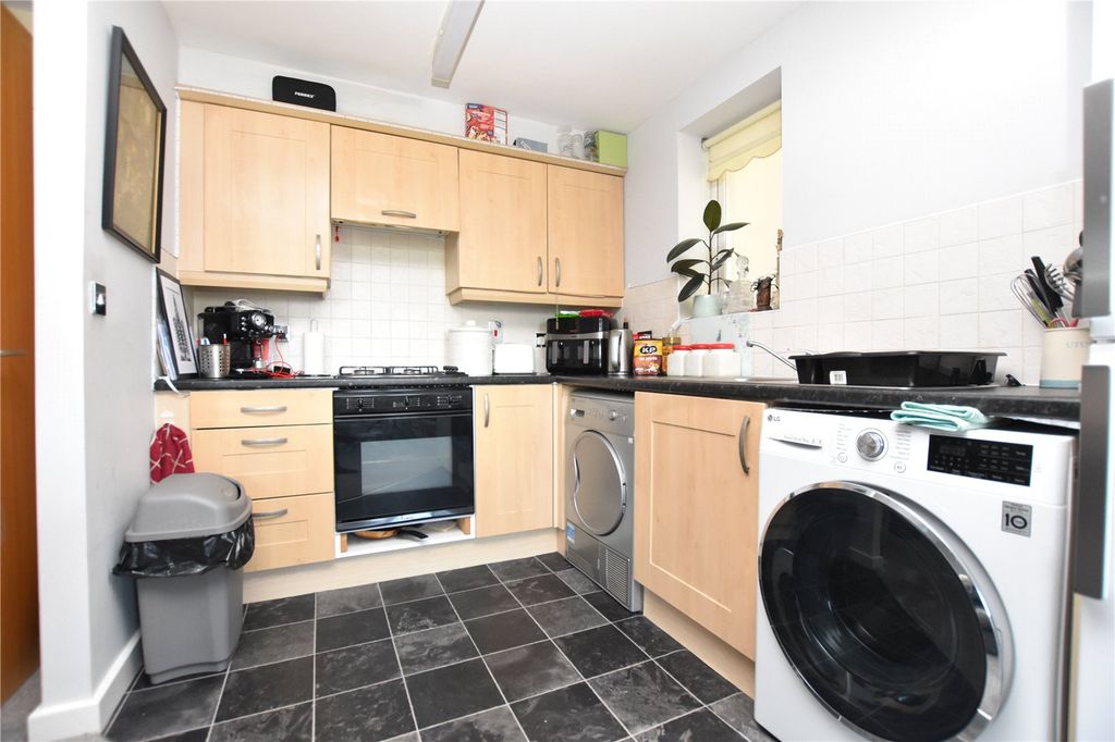 Property photo 2 of 10 Picture No. 09