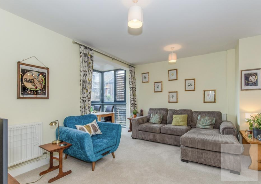 Property photo 3 of 10