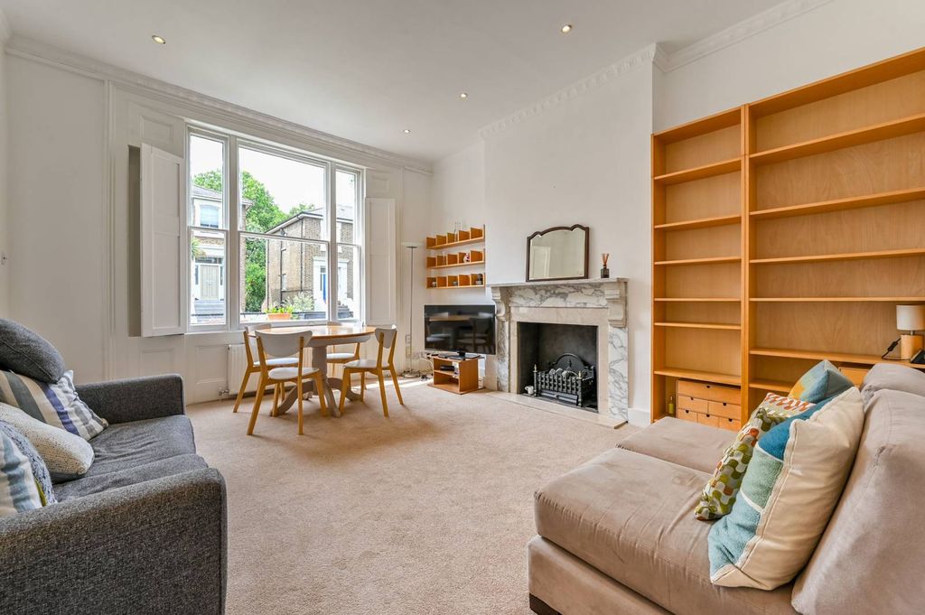 Property photo 2 of 9